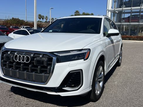 Used 2025 Audi Q7 3.0T Premium image 1
