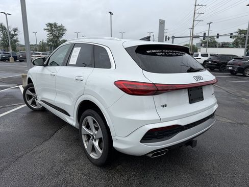 Used 2025 Audi Q5 Premium Plus w/ Premium Plus AWD/4WD image 3