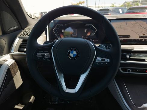 New 2026 BMW X5 xDrive40i w/ Climate Comfort Package AWD/4WD image 14