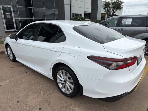 Used 2024 Toyota Camry LE FWD image 3