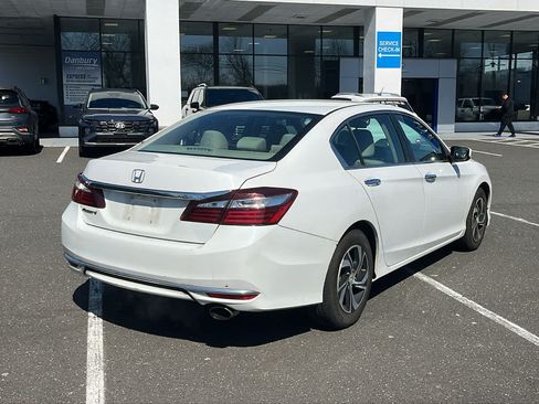 Used 2016 Honda Accord LX image 4