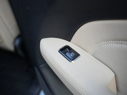 Used 2015 Mercedes-Benz ML 350 2WD image 48