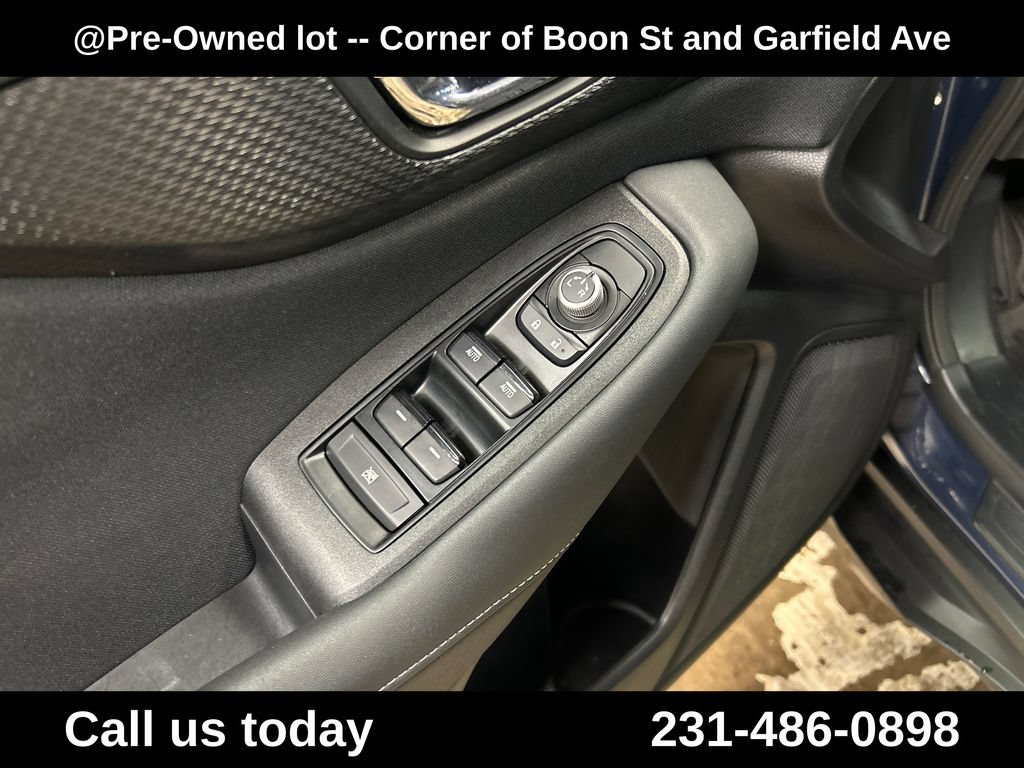 Used 2024 Subaru Outback Premium AWD/4WD image 16