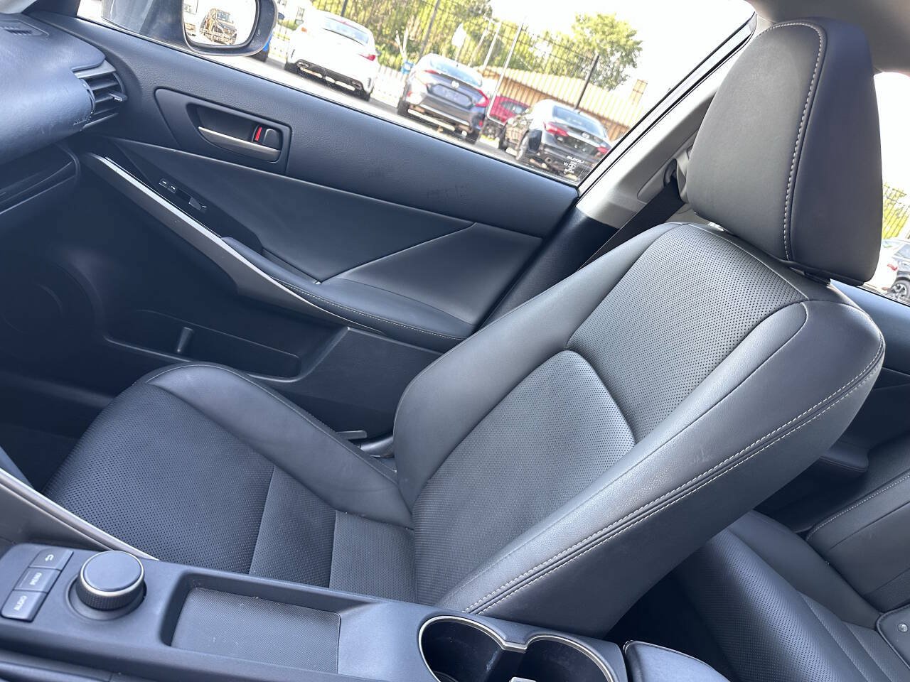 Used 2017 Lexus IS 300 AWD w/ Premium Package image 34