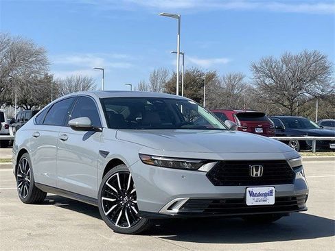 New 2026 Honda Accord Touring image 2