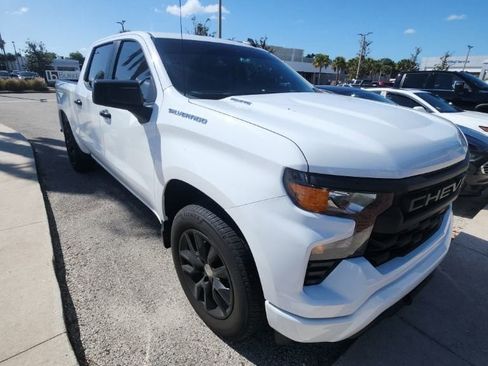 Certified 2025 Chevrolet Silverado 1500 Custom image 1