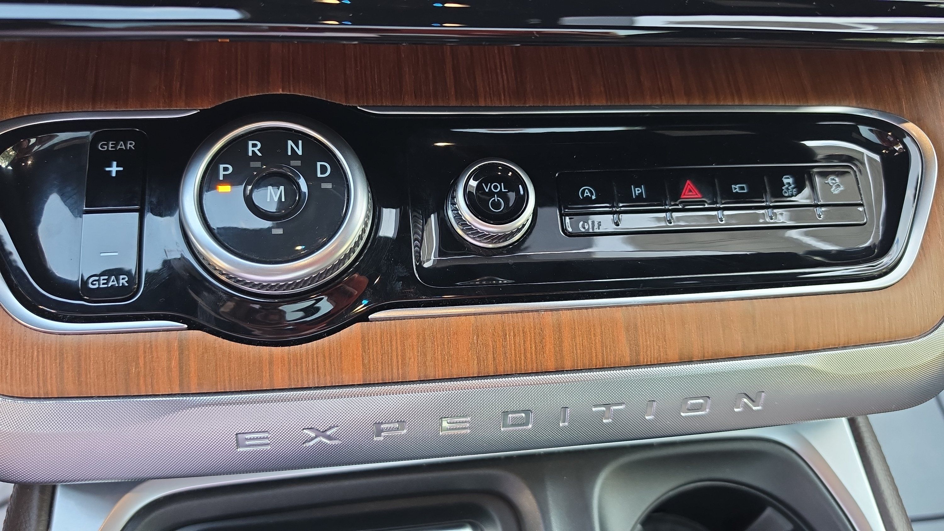 Used 2025 Ford Expedition Max King Ranch AWD/4WD image 19