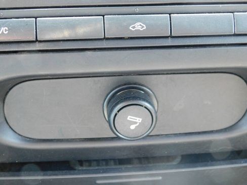 Used 2005 Ford F150 XLT RWD image 13