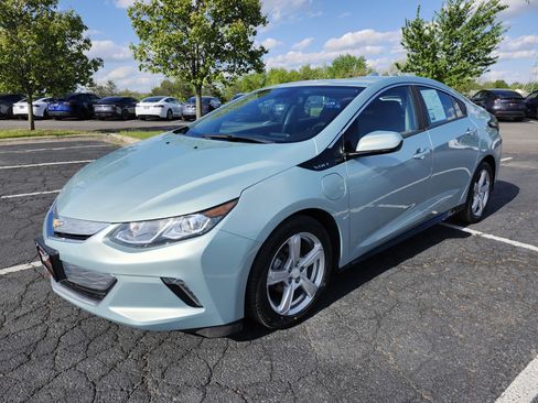 Used 2018 Chevrolet Volt LT w/ LT Driver Confidence Package FWD image 12