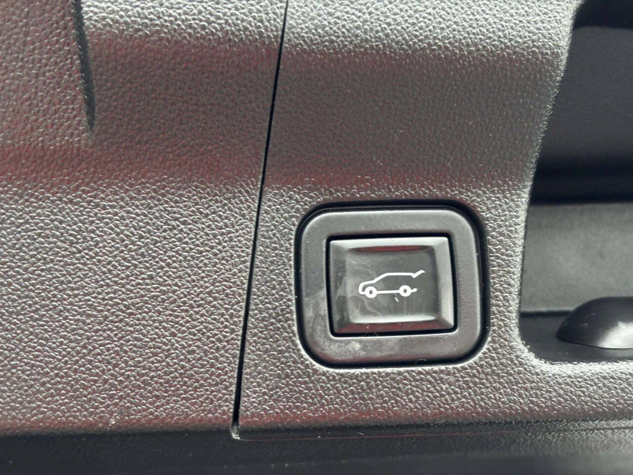 Used 2020 GMC Acadia SLT FWD image 7
