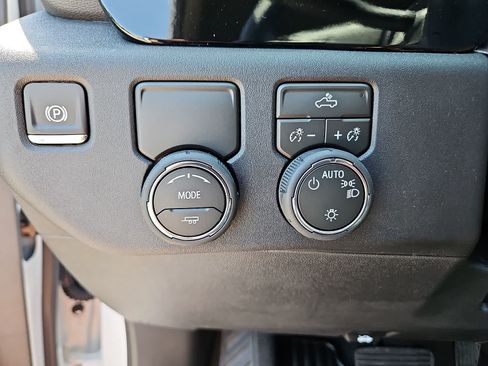 New 2026 Chevrolet Silverado 1500 LT w/ Convenience Package II RWD image 19