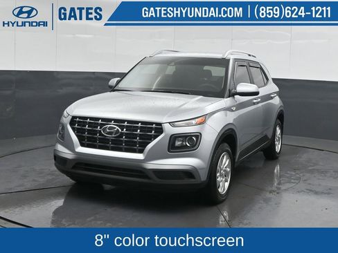 Used 2020 Hyundai Venue SEL image 6