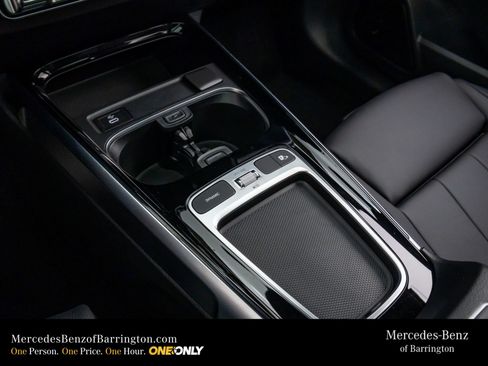 New 2026 Mercedes-Benz GLB 250 4MATIC image 13