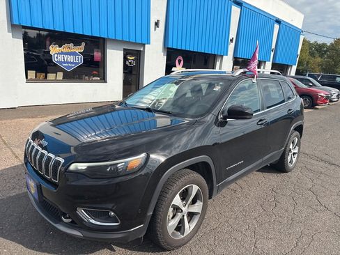 Used 2021 Jeep Cherokee Limited w/ Elite Package image 2
