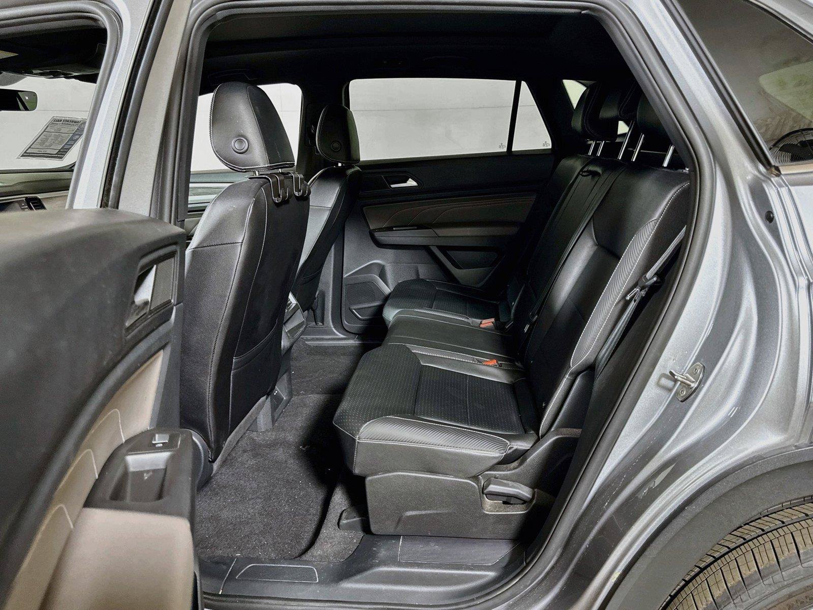 Used 2023 Volkswagen Atlas Cross Sport SE w/ Panoramic Sunroof Package FWD image 21