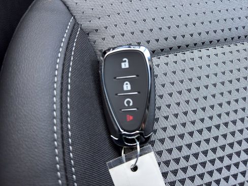 New 2026 Chevrolet Trax LT FWD image 28