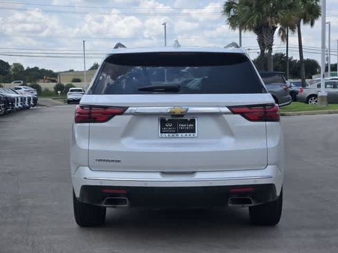 Used 2022 Chevrolet Traverse High Country FWD image 5