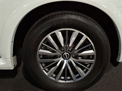 Used 2021 Nissan Armada SV w/ SV Appearance Package image 12