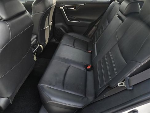 Used 2019 Toyota RAV4 Limited image 13