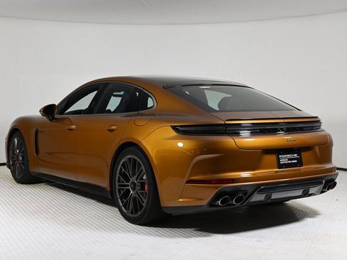 Used 2025 Porsche Panamera Turbo image 3