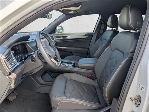 Used 2024 Volkswagen Atlas Cross Sport SE FWD image 15