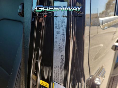 New 2026 Jeep Gladiator Sahara image 31