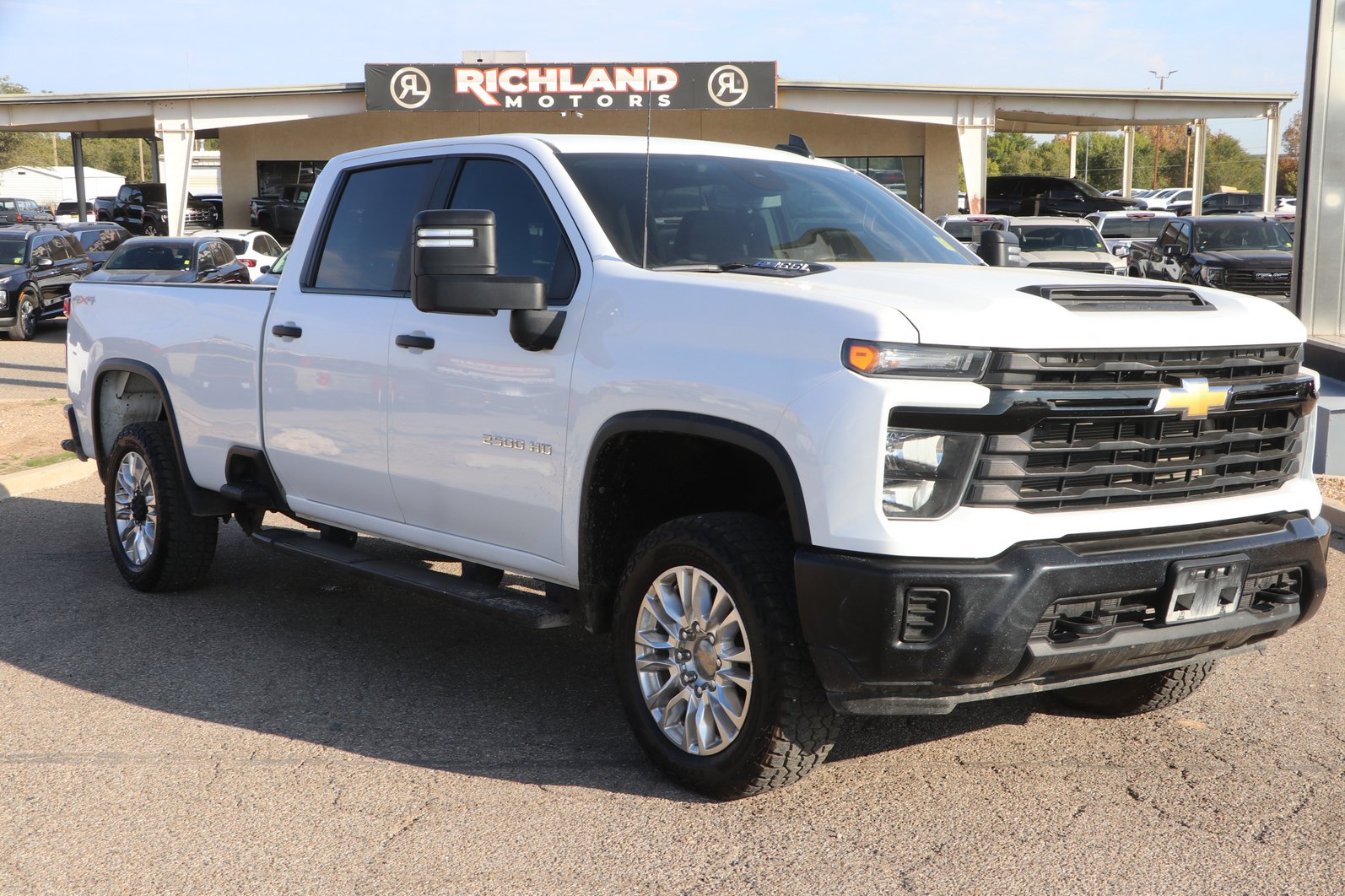 Used 2024 Chevrolet Silverado 2500 W/T w/ WT Convenience Package AWD/4WD image 1
