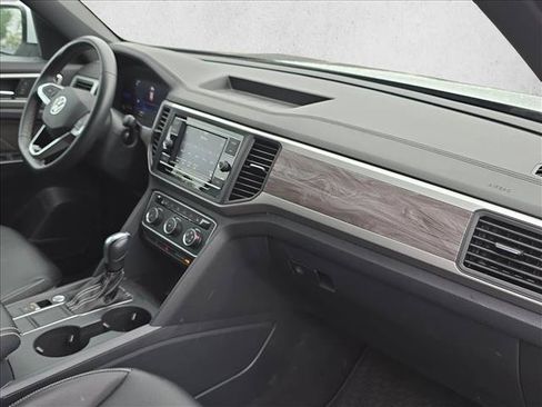 Used 2023 Volkswagen Atlas Cross Sport SE FWD image 26