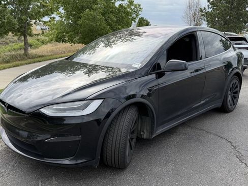 Used 2022 Tesla Model X Plaid AWD/4WD image 2