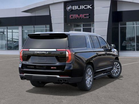 New 2026 GMC Yukon XL Denali w/ Denali Reserve Package image 4