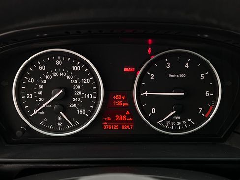 Used 2008 BMW 550i Sedan image 18