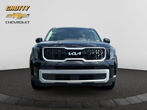 Used 2024 Kia Telluride EX w/ EX Captain's Chair Package image 7
