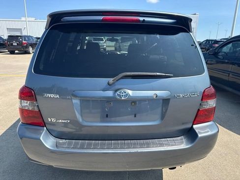Used 2005 Toyota Highlander Limited AWD/4WD image 9