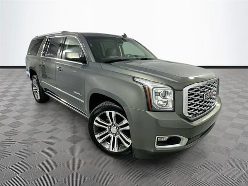 Used 2018 GMC Yukon XL Denali w/ Denali Ultimate Package AWD/4WD image 1