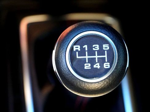 Used 2022 Jeep Gladiator Rubicon w/ Safety Group image 20