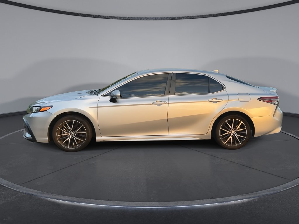 Used 2024 Toyota Camry SE FWD image 5