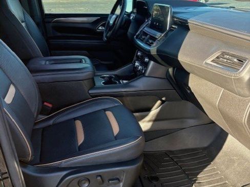 Used 2023 GMC Yukon XL AT4 w/ AT4 Premium Package image 19