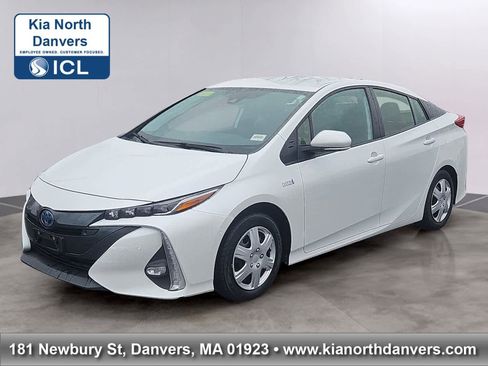 Used 2022 Toyota Prius Prime Limited image 1