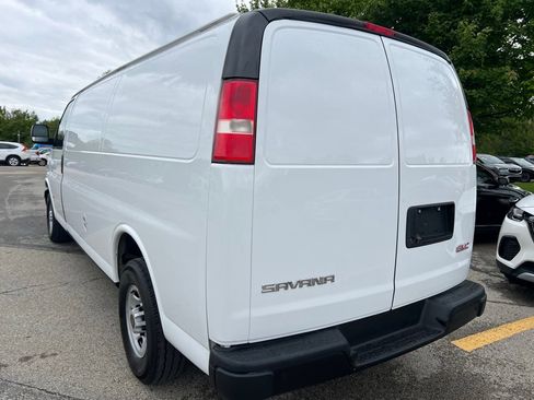 Used 2018 GMC Savana 2500 Extended RWD image 13