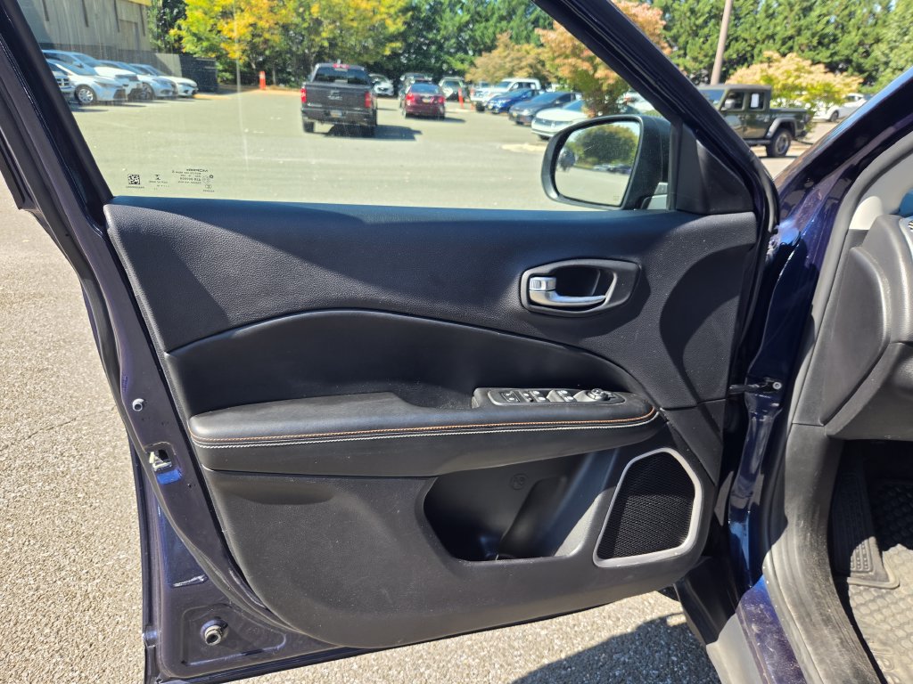 Used 2018 Jeep Compass Sport w/ Cold Weather Group AWD/4WD image 10