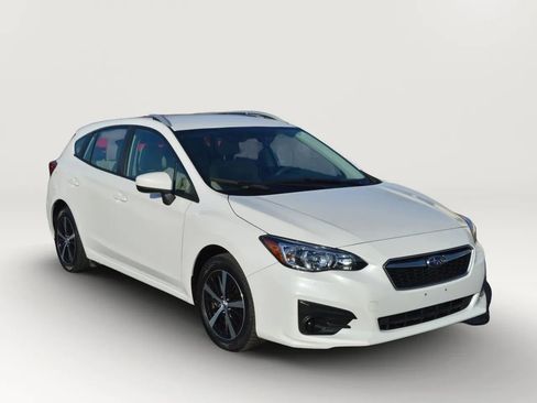 Used 2019 Subaru Impreza 2.0i Premium image 6