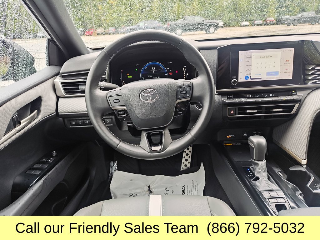 Certified 2025 Toyota Camry SE FWD image 14