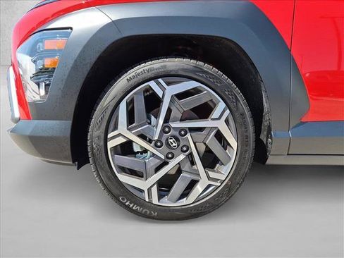 Used 2026 Hyundai Kona SEL Premium FWD image 23