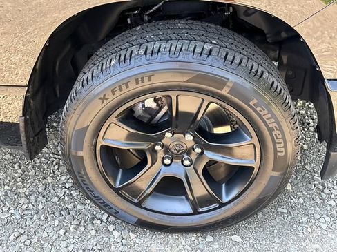 Used 2023 RAM 1500 Big Horn AWD/4WD image 7