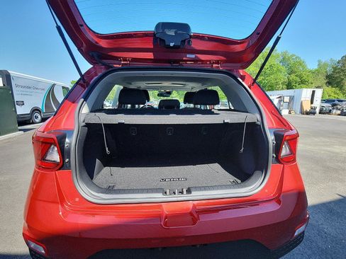 Used 2025 Hyundai Venue SEL image 26