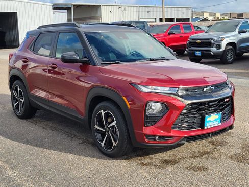 Used 2022 Chevrolet TrailBlazer RS w/ Sun and Liftgate Package image 7