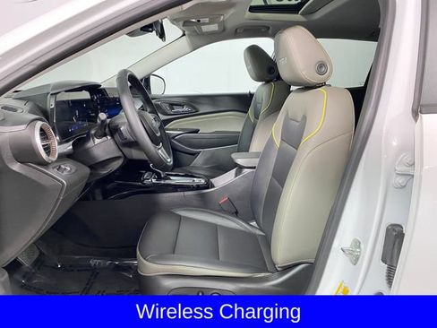 Certified 2024 Chevrolet Trax ACTIV w/ Sunroof Package FWD image 11