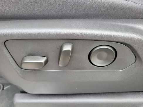 New 2025 GMC Sierra 3500 SLT w/ SLT Premium Package image 26