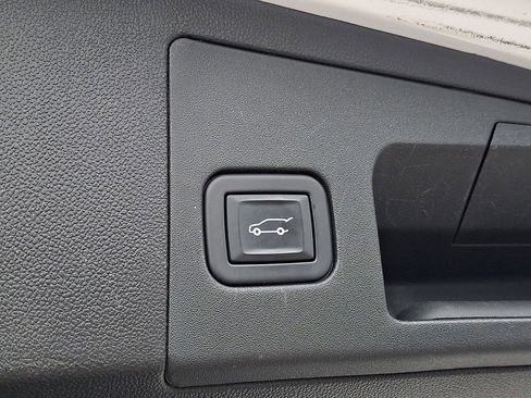 Used 2020 Cadillac XT5 Luxury FWD image 30