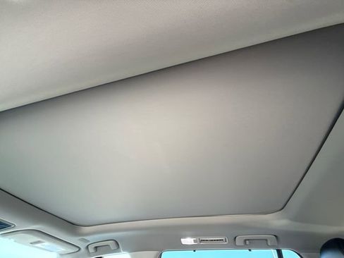 Used 2025 Toyota Grand Highlander FWD image 16